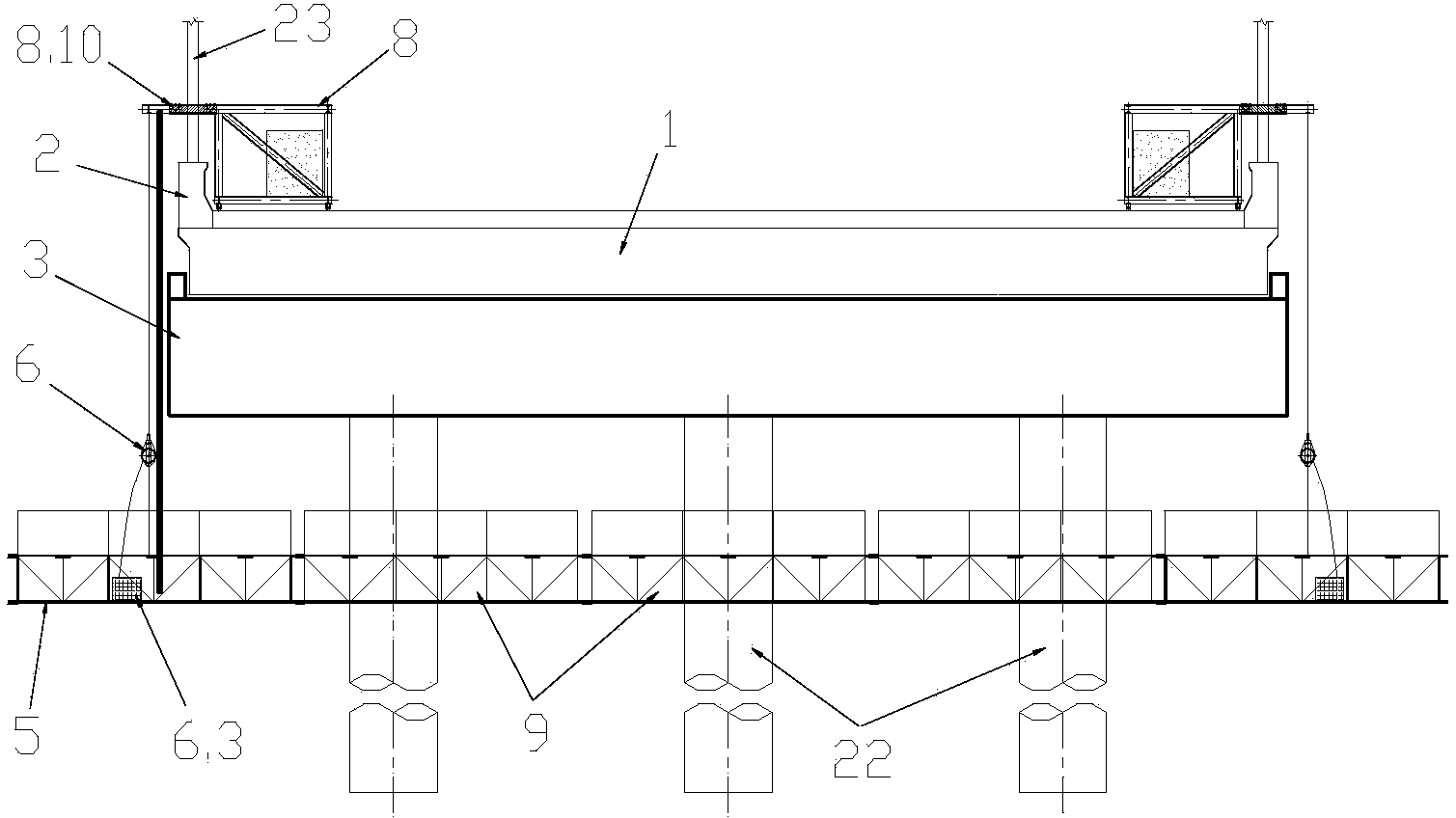 Beam bottom overhaul platform capable of spanning bridge piers and obstacle pillars and use method of beam bottom overhaul platform