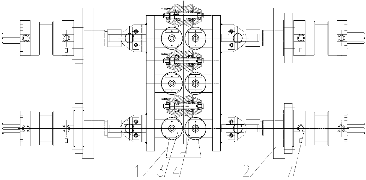 Online treatment device for large bar rolled piece bend