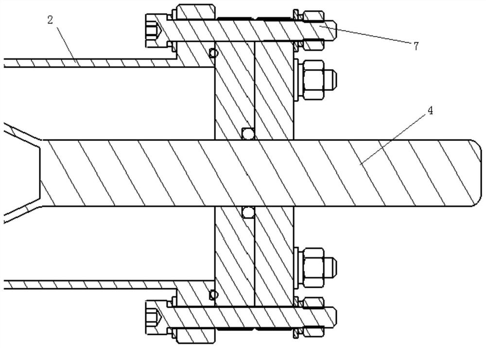 Low RF sheath, high flexibility multi-element array RF wave heating antenna