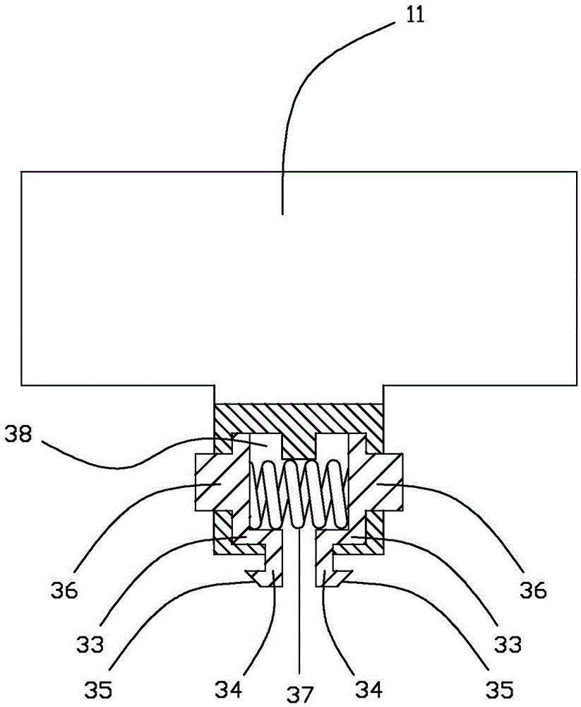 Fast-assembling insulated shoe provided with voltage induction device