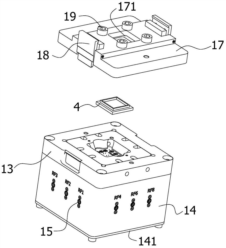 Chip testing device