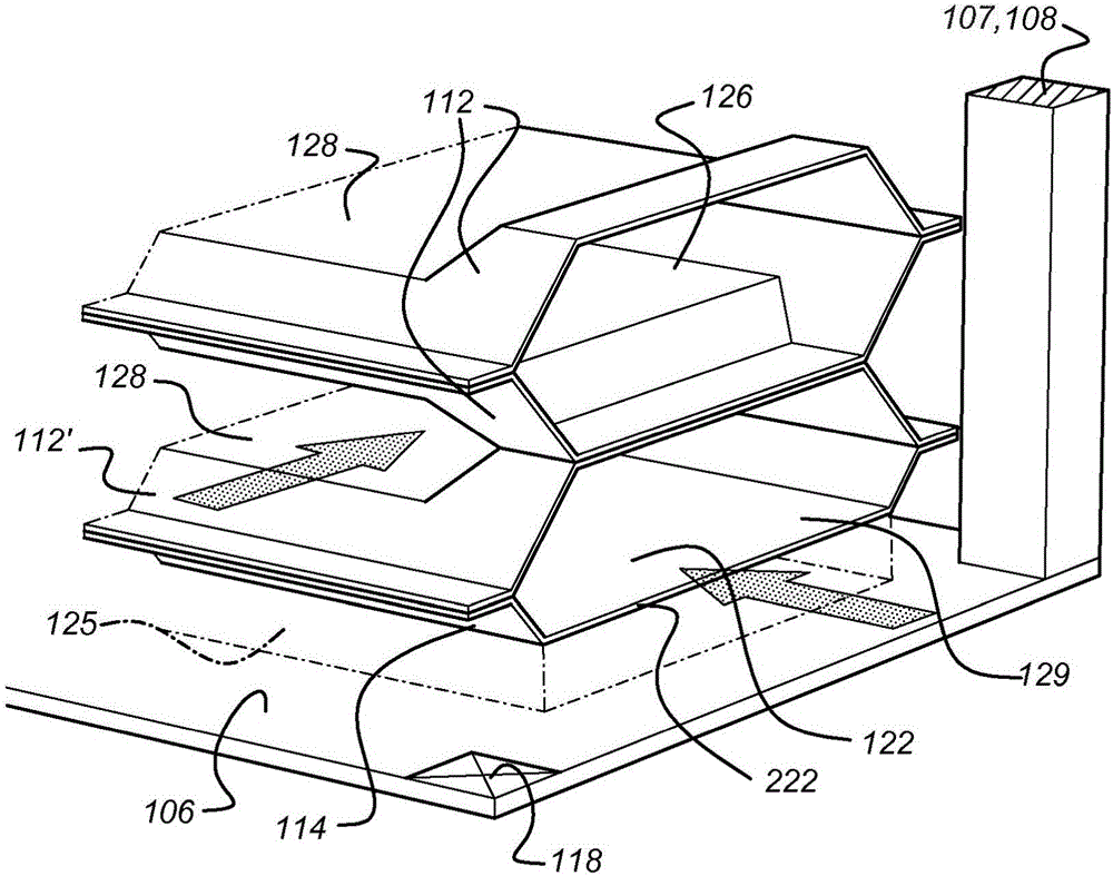 Plate heat exchangers comprising external heat exchange plates with improved connections to end plates