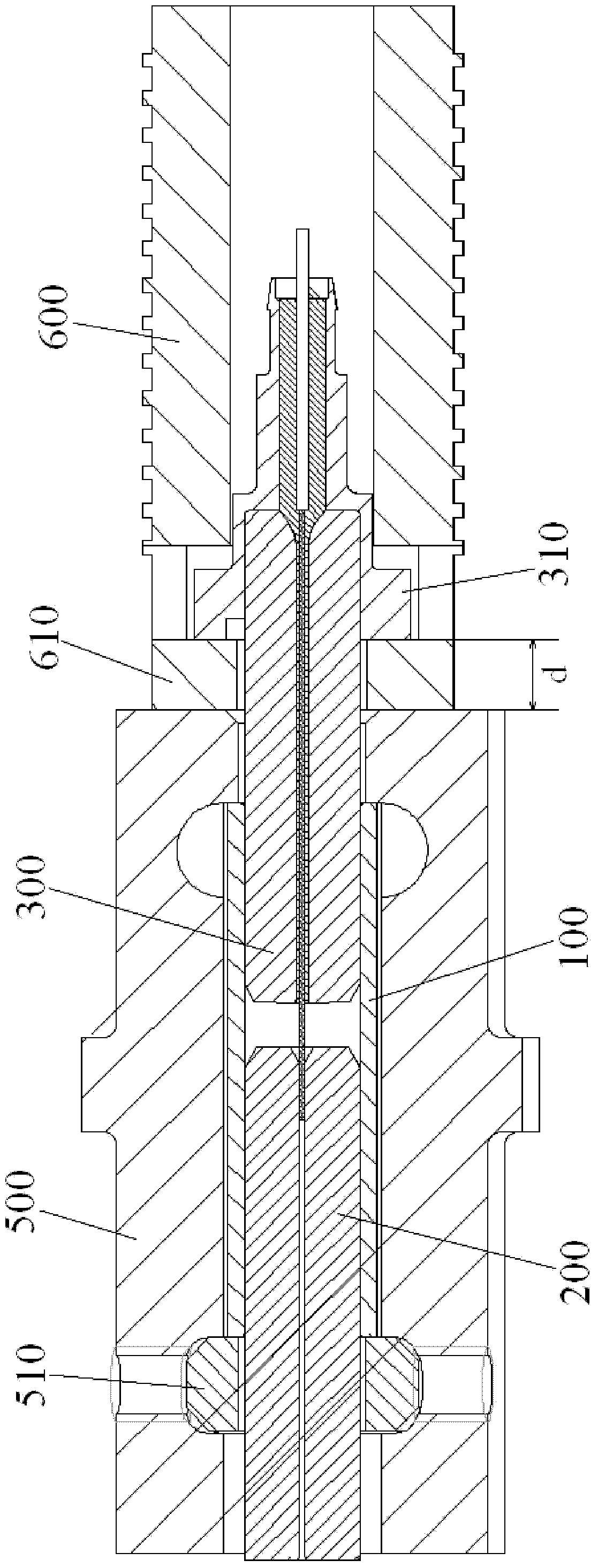 Calibrating tool, calibrating method, fiber inserting assembly and fiber connector