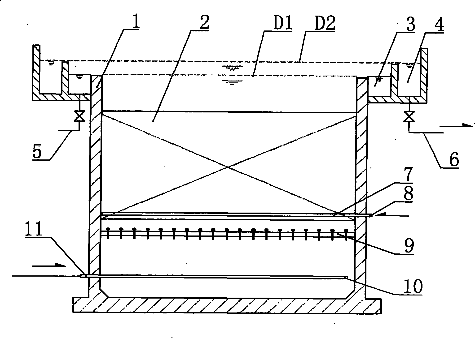 Lower water-inlet, lower aeration and upper water-outlet biological active carbon filter tank