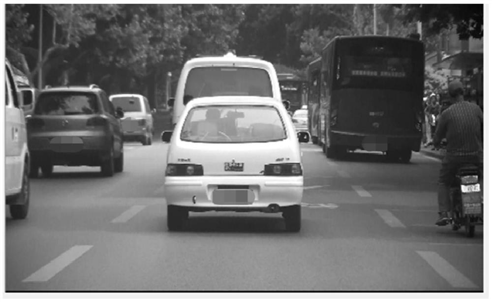 Bus lane occupation vehicle-mounted snapshot processing system based on 5G communication