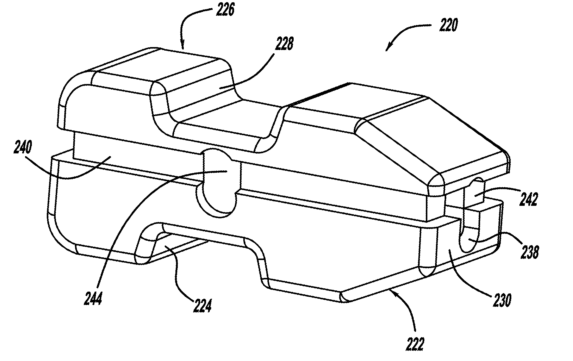 Interspinous process spacer device including a rotatable retaining member