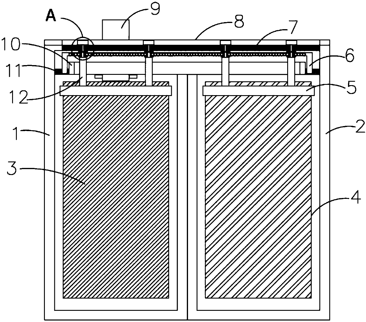 High-capacity lithium titanate battery and using method thereof