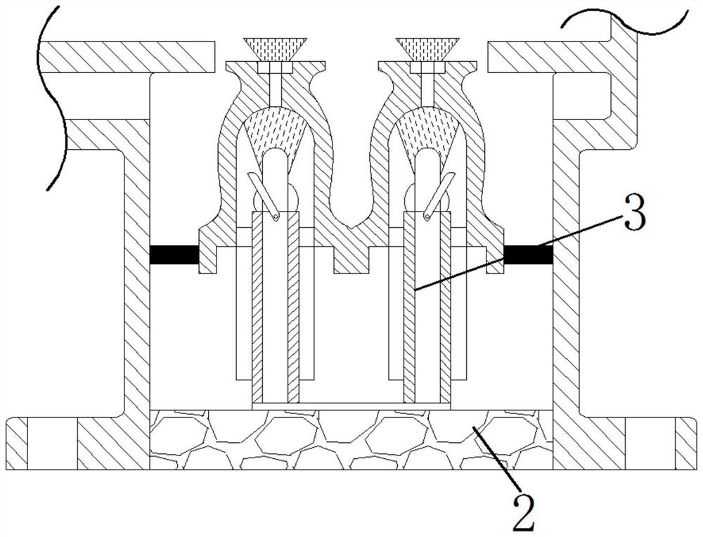 Condensation pipe internal flow type precious liquid transportation container