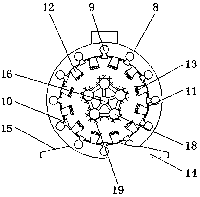 Annular spraying cleaning and conveying integrated device for mechanical production