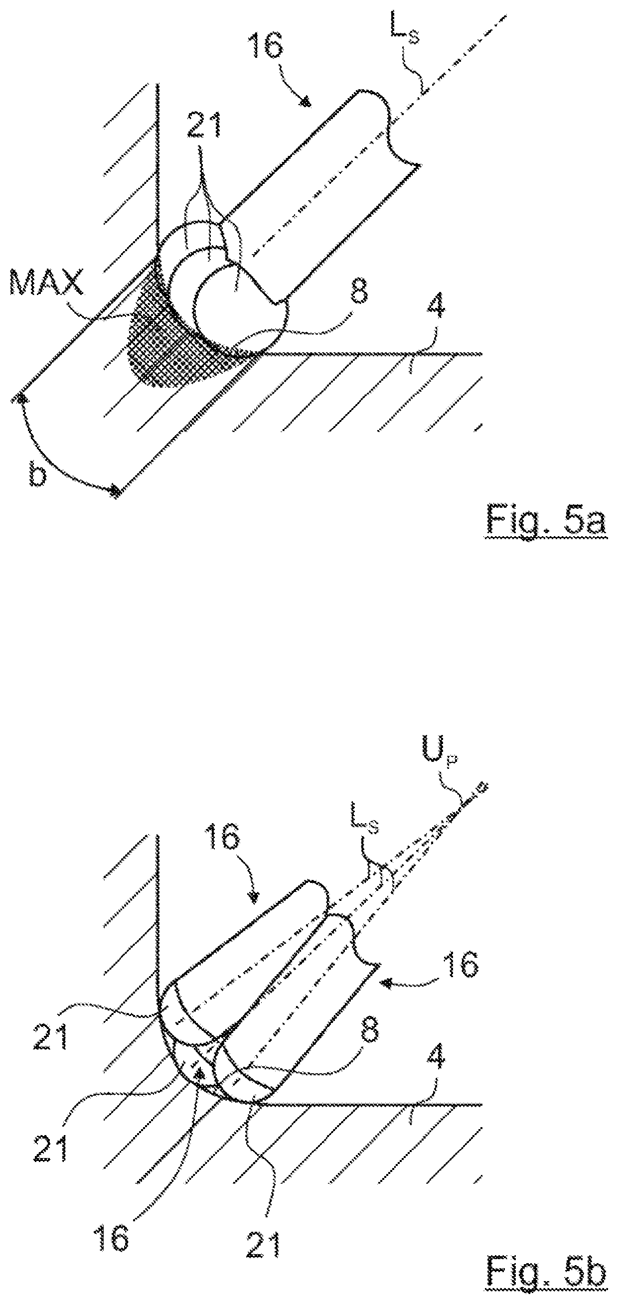 Method and device for the impact treatment of transition radii of a crankshaft