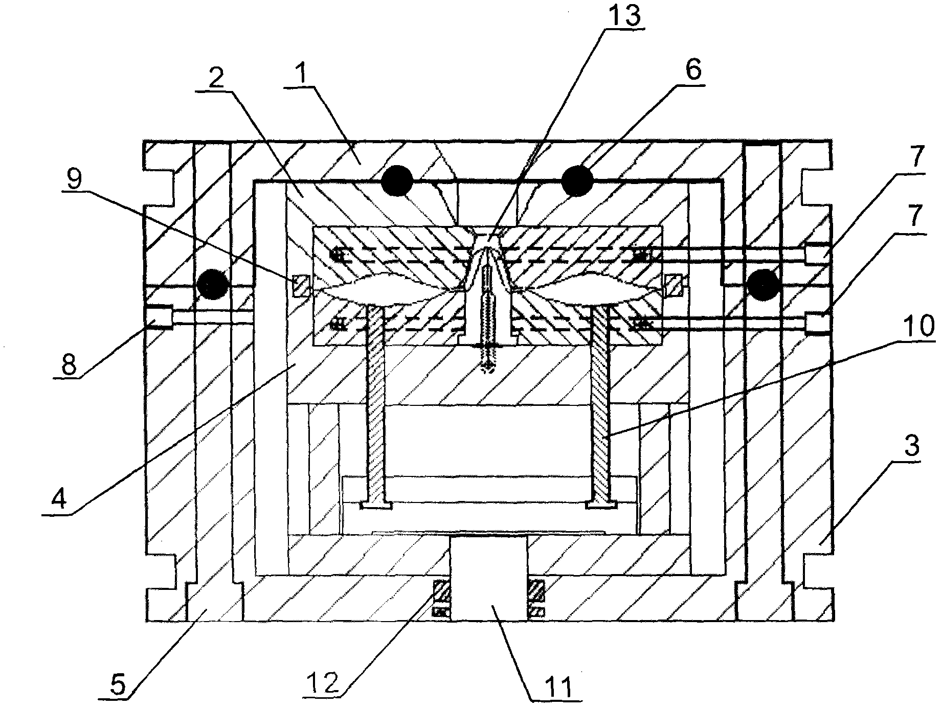 Fully sealed mold ultra-high vacuum die-casting and injection molding device and operation method