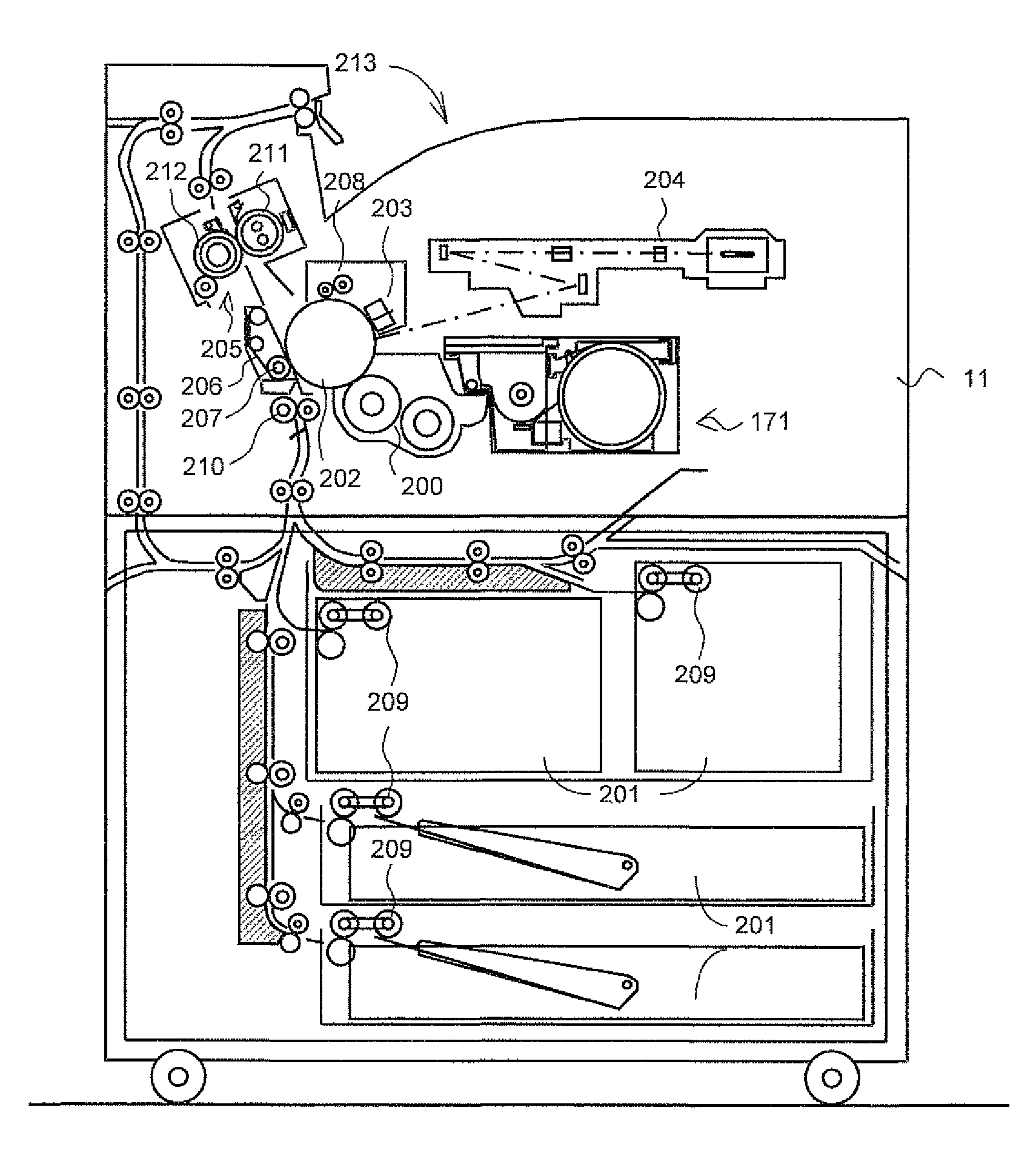 Image forming apparatus with variable photoconductor charging and variable developing bias voltage