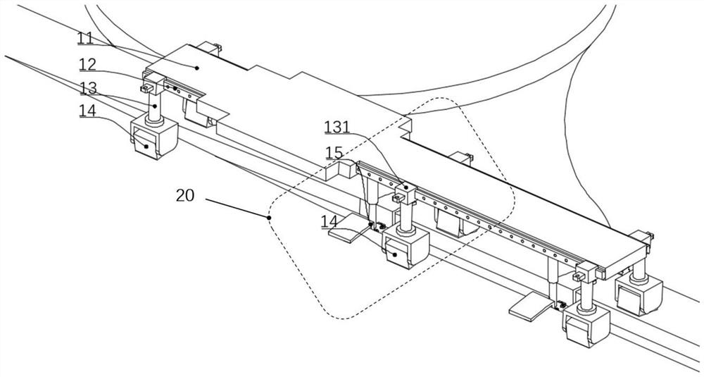 Thick-wall pipeline weld joint multi-stage heating device and heating method