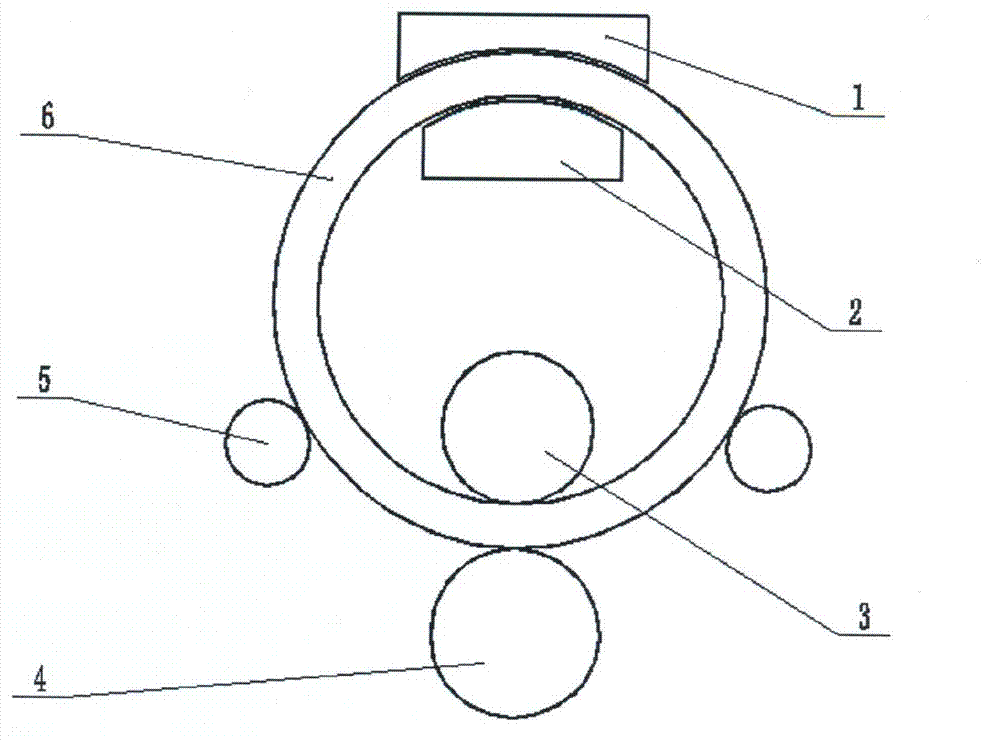 Hot rolling spray cooling method for large cylinder