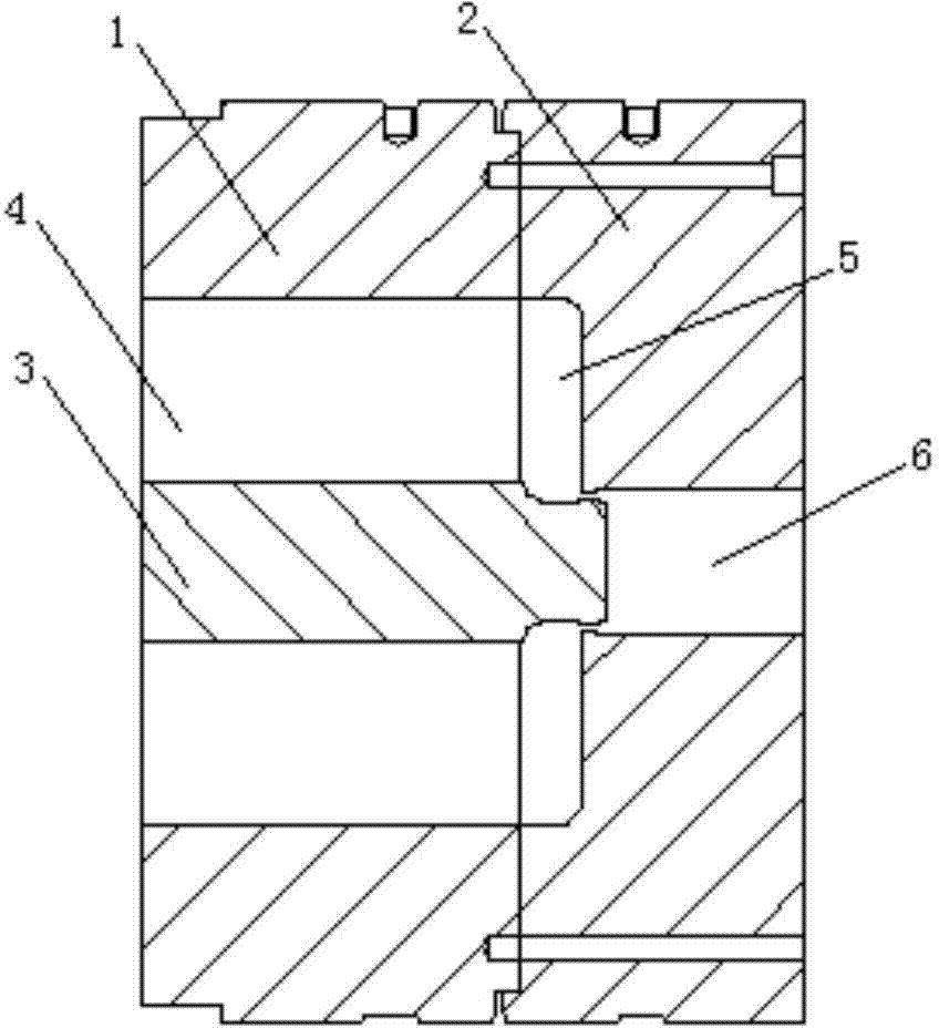 Hot extrusion die with improved structure