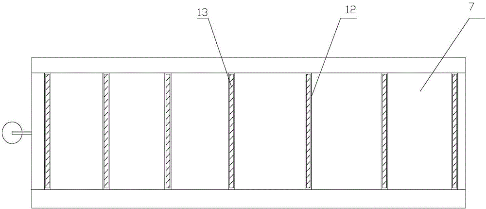 Automatic bed capable of preventing flooring of traction weight