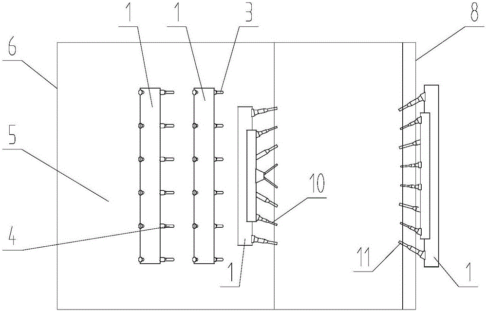 Rear-arch-free flow smoothening device for garbage incinerator