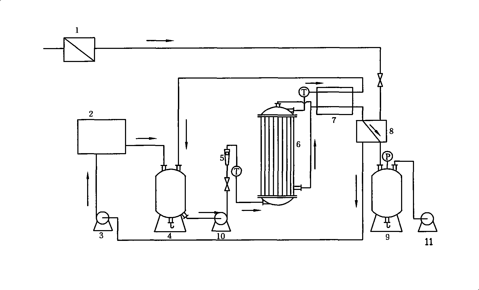 Film distilling seawater desalination system using economical energy resources