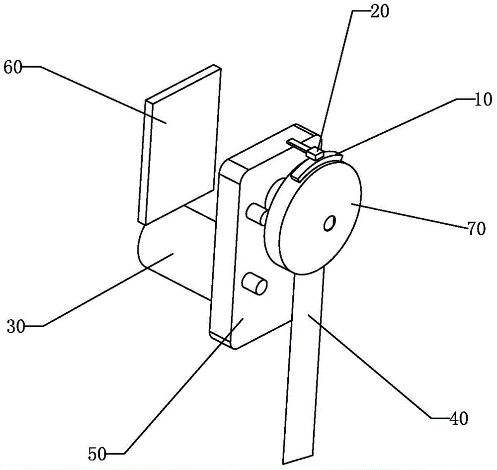 Swinging driving device taking magnet and hall sensor as detection elements