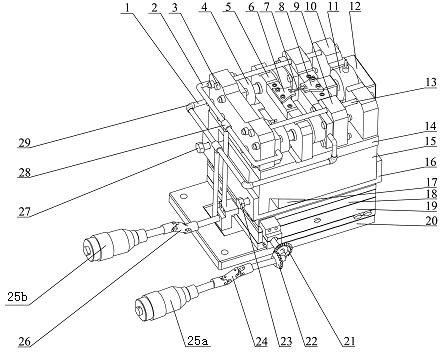 Scale-span in situ micro-nano stretching/compressing hydraulic drive testing device under microscopic assembly