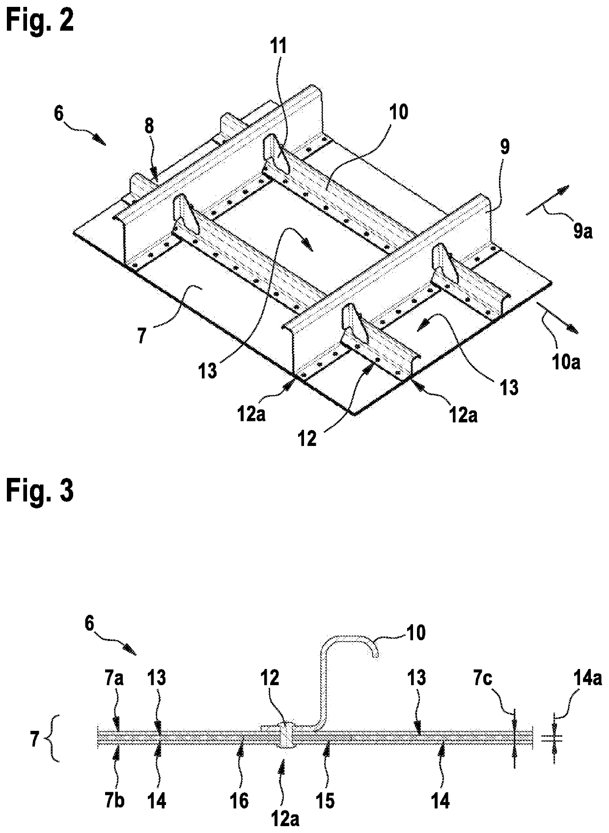 Rotary wing aircraft with a fuselage that comprises at least one structural stiffened panel