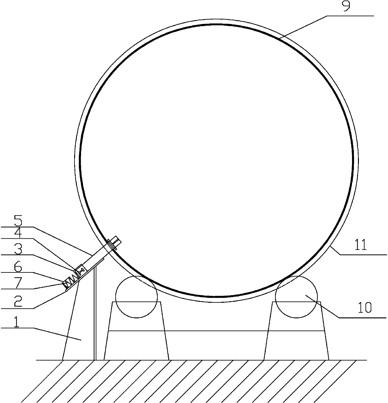 Simple device for assembling pressure steel pipe stiffening ring