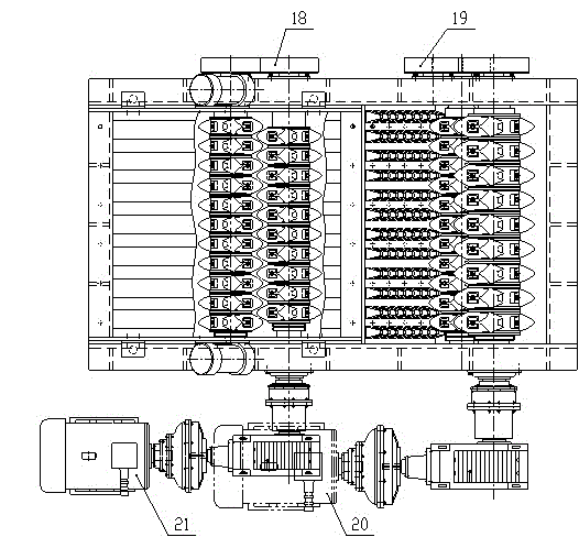 A mine-used differential high crushing ratio four-roller tooth crusher