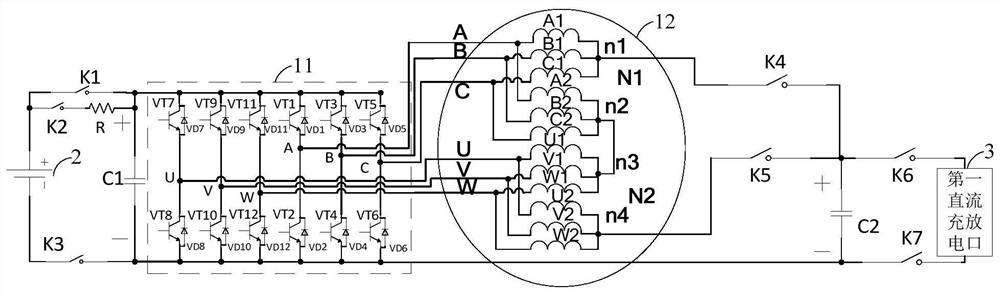 Energy conversion device and vehicle