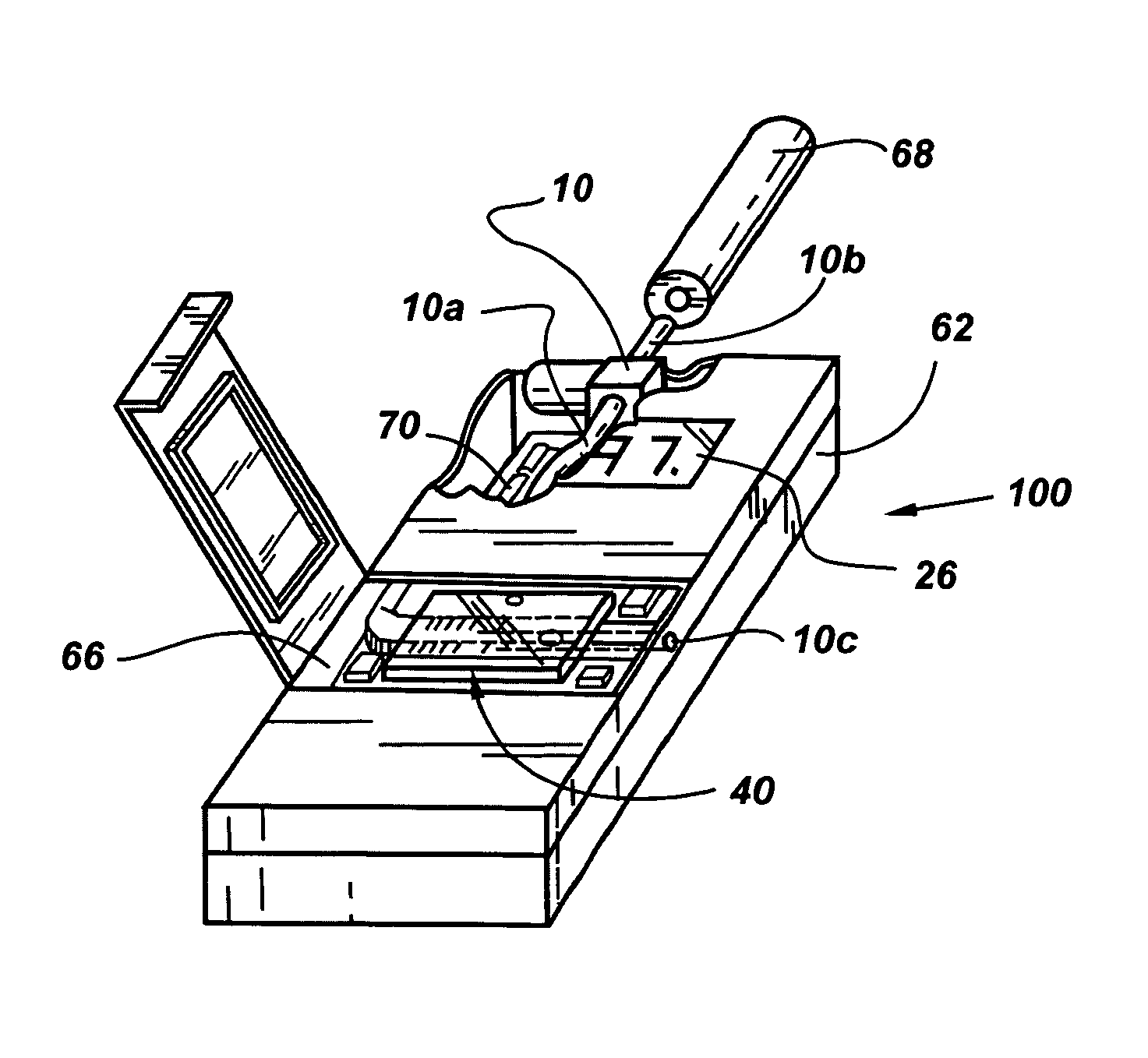 Apparatus, system, and method of detecting an analyte utilizing pyroelectric technology