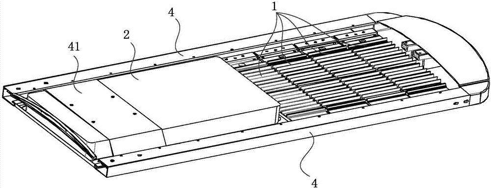 Illuminating device