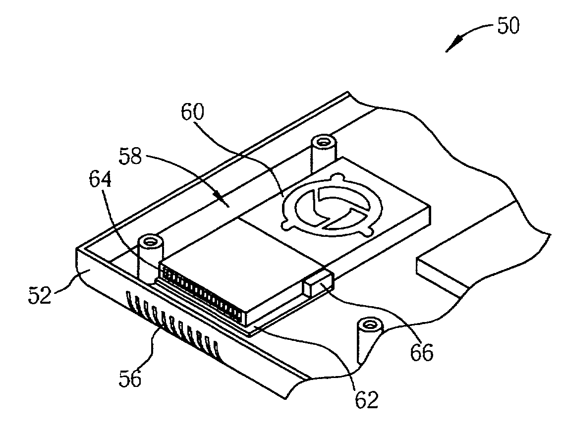 Thermal module capable of removing dust from heat sink fins by vibration and electronic device thereof