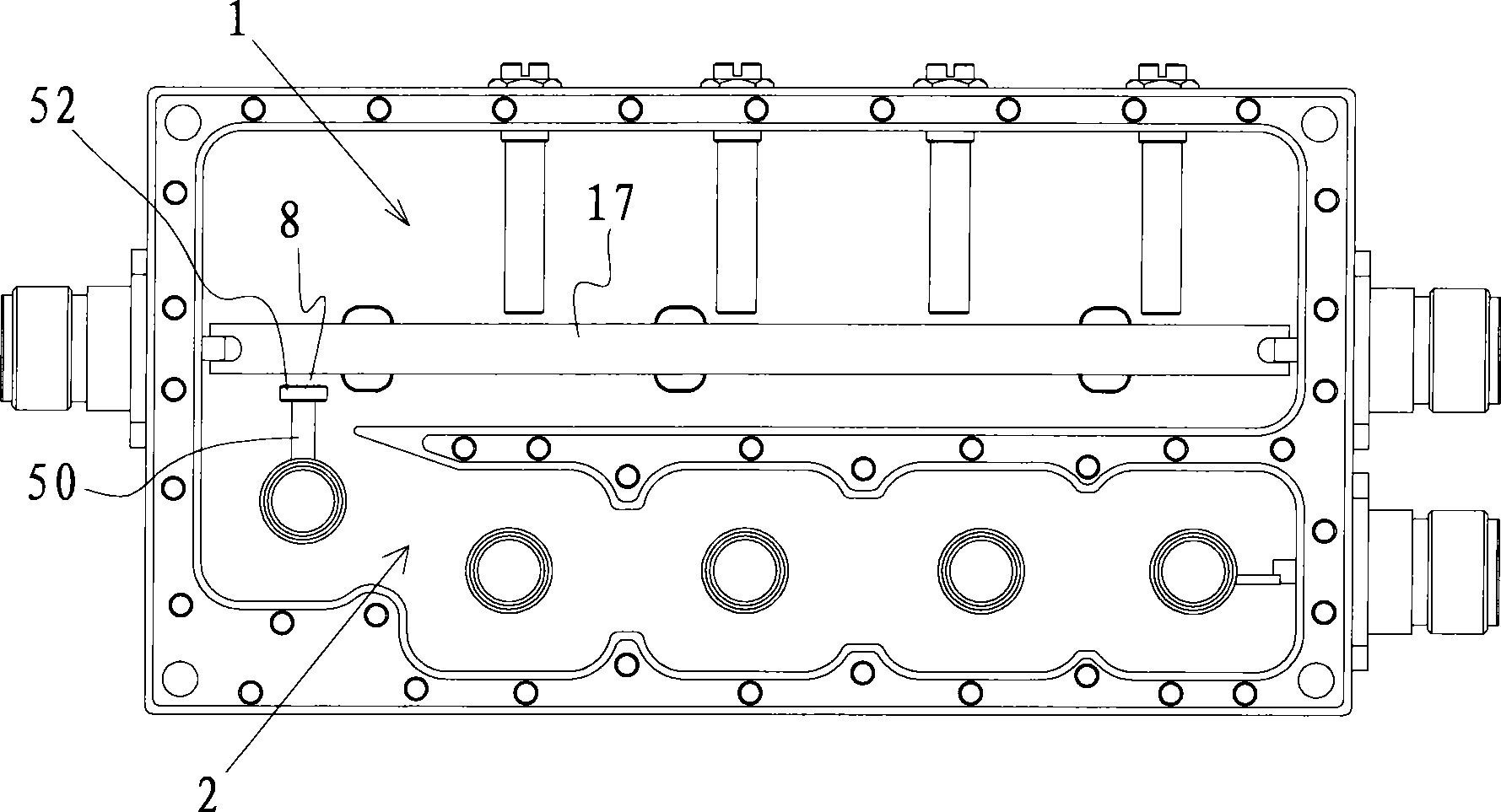 High relative bandwidth dual frequency combiner