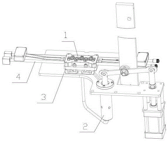 Manufacturing device suitable for busbar