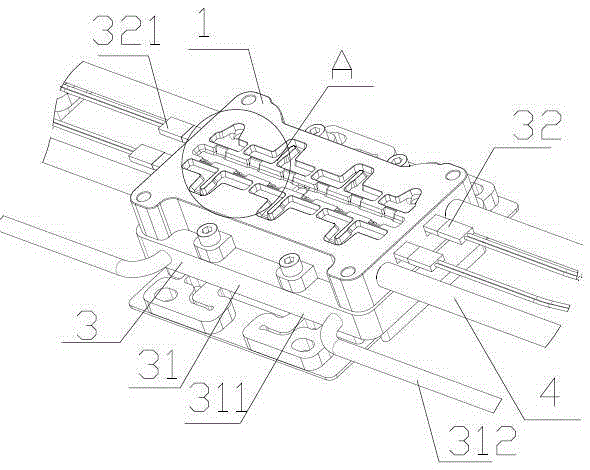 Manufacturing device suitable for busbar