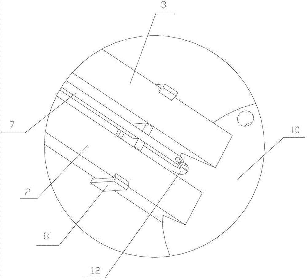 Low-frequency integrated double-polarization folded antenna oscillator