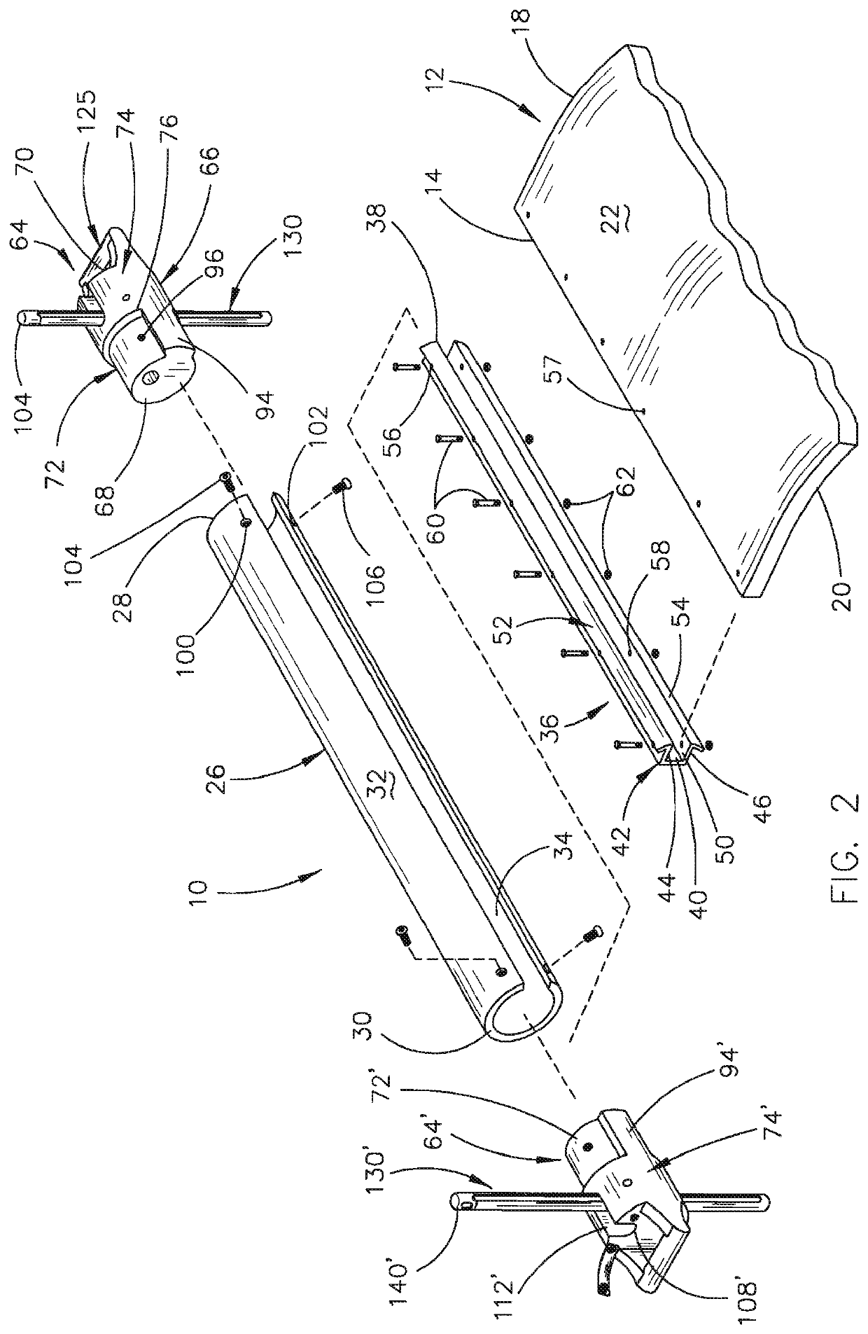 Device for rolling up and unrolling a floating mat