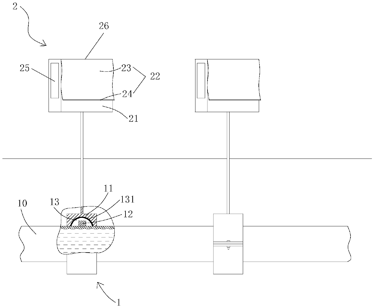 Pipe leakage monitoring device and method