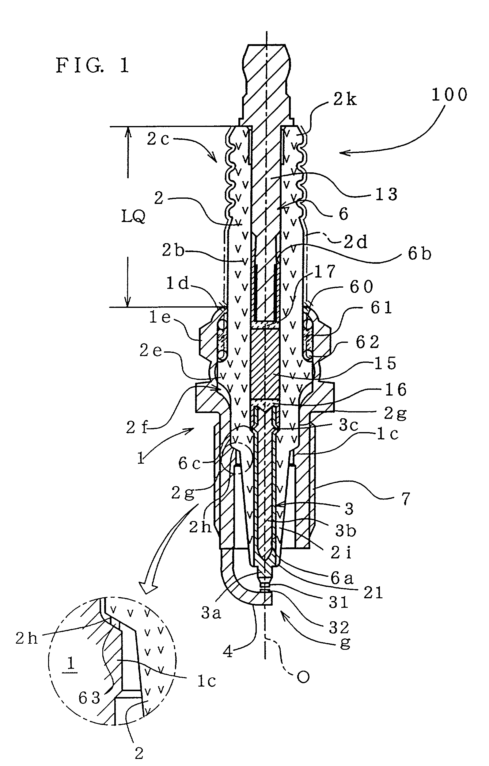 Spark plug, alumina based insulator for spark plug and production process for same insulator