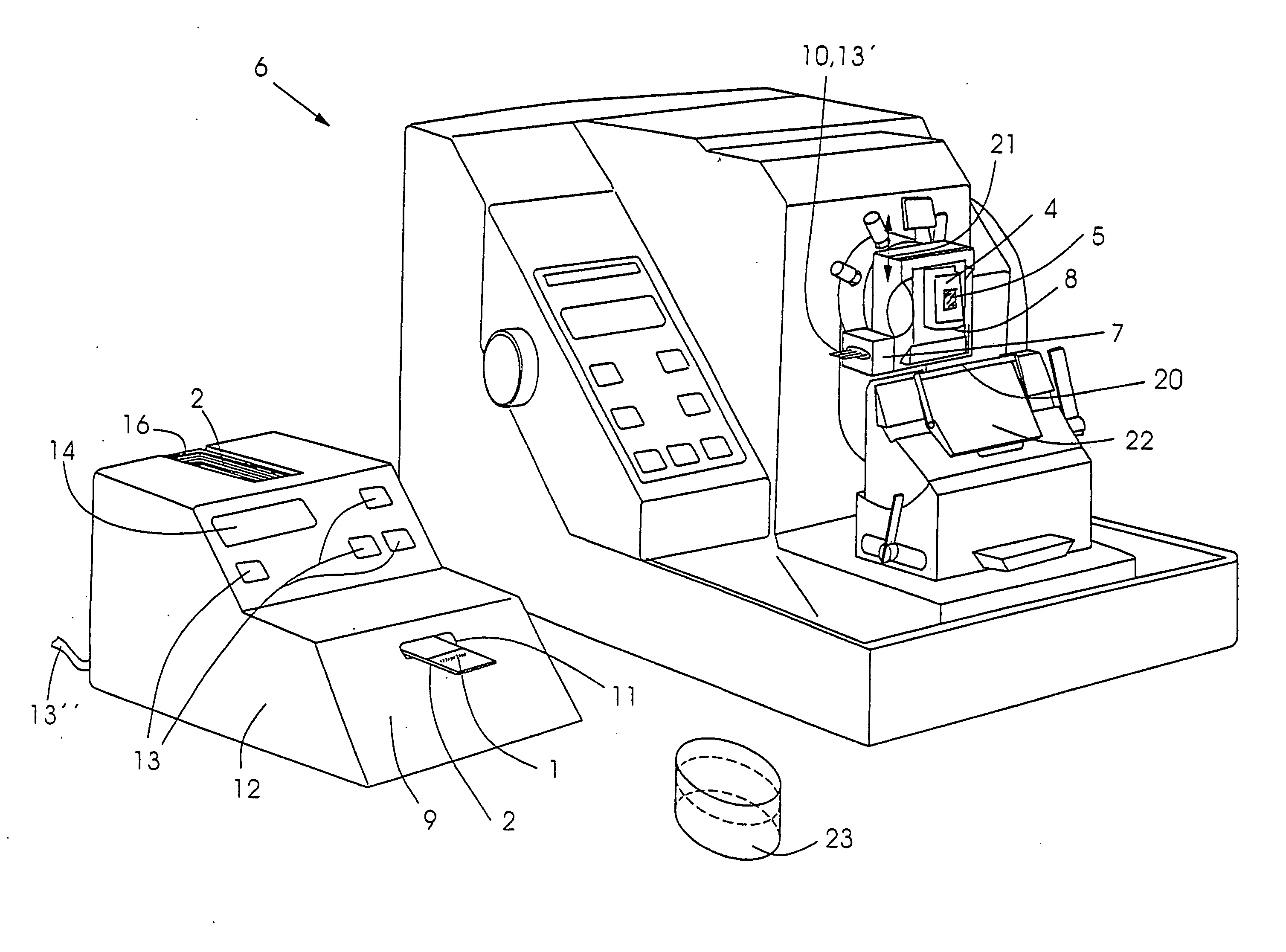 Method and devices for the cross-referencing of identification of tissue slice supports for microtomised analytical samples