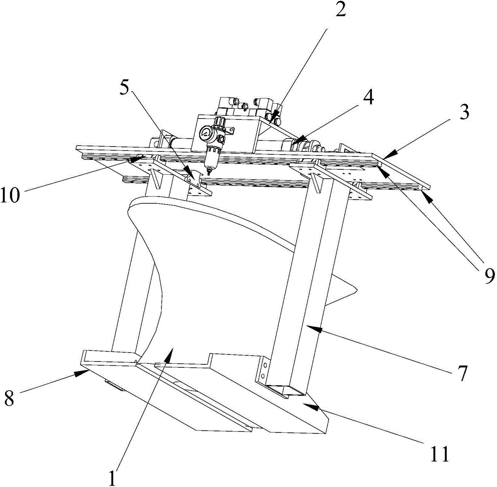 Robot claw for supporting ceramic products