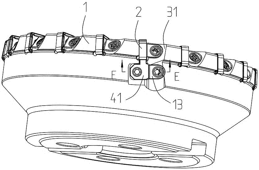 Milling tool with self-compacting function