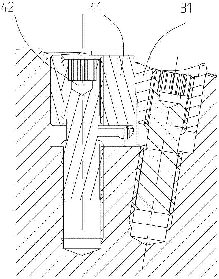 Milling tool with self-compacting function