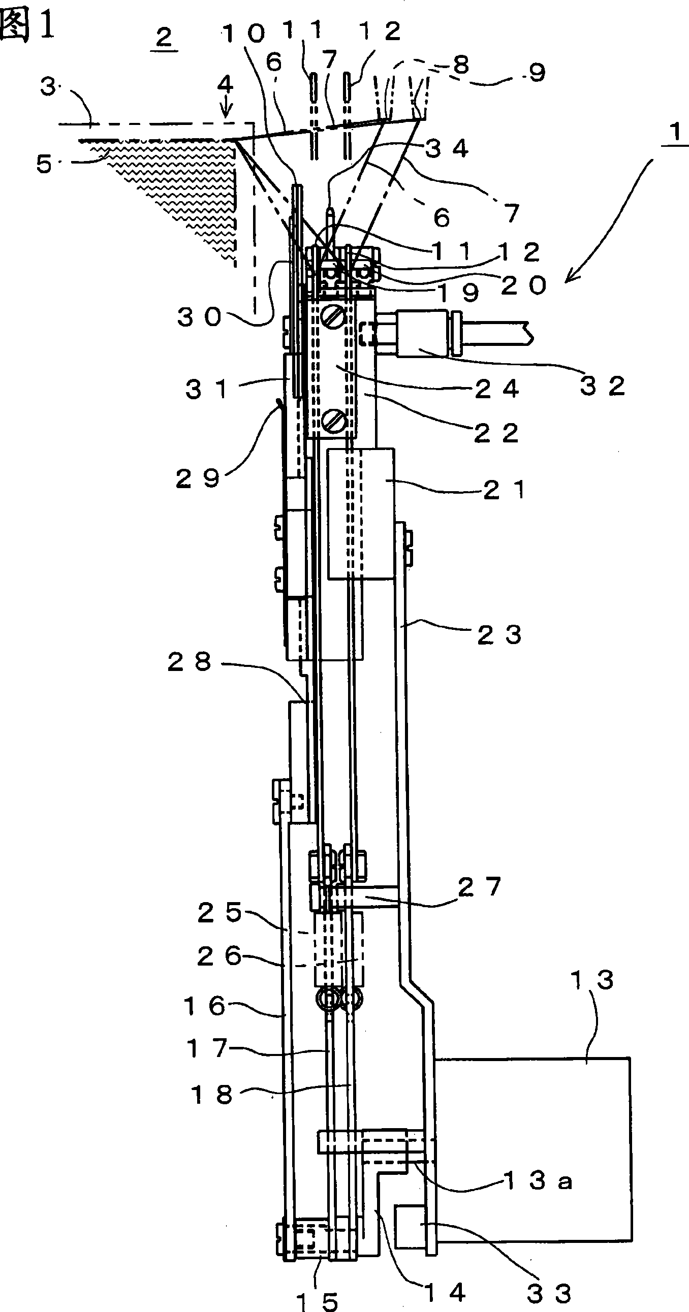 Yarn cutting and retaining device, and flat knitting machine