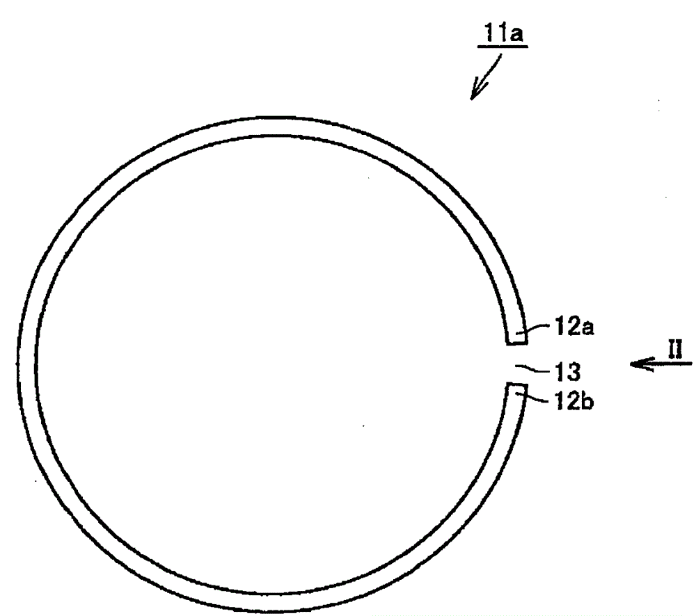 Rolling bearing and rotating shaft support structure