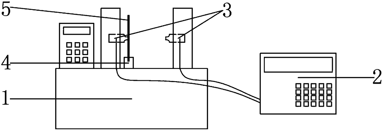 Detector for lead-acid storage battery pole plate