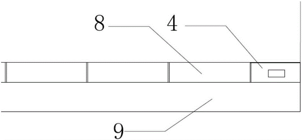 Magnetic field measuring device and magnetic field measuring method for positioning position of superconducting coil