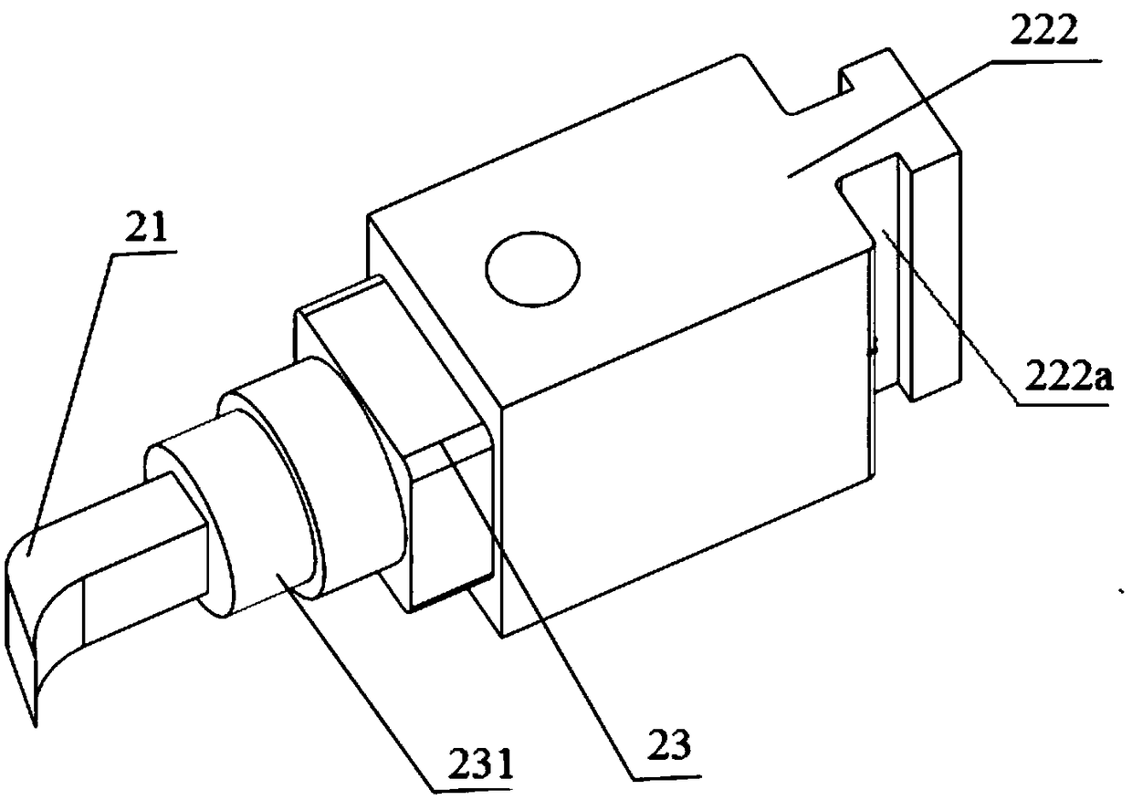 Fruit peeling and de-pitting integrated machine