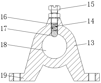 Pit type furnace lifting device