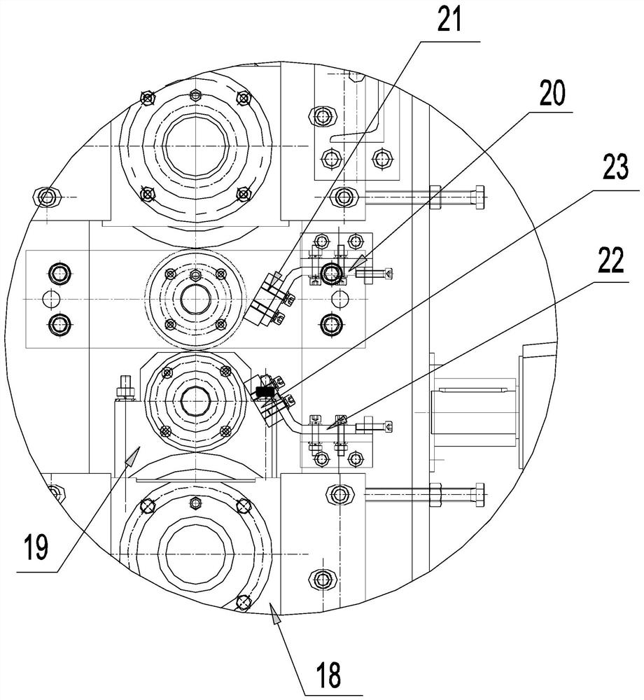 An in-line four-roll rolling device that can automatically adjust the pressure and thickness of the rolls