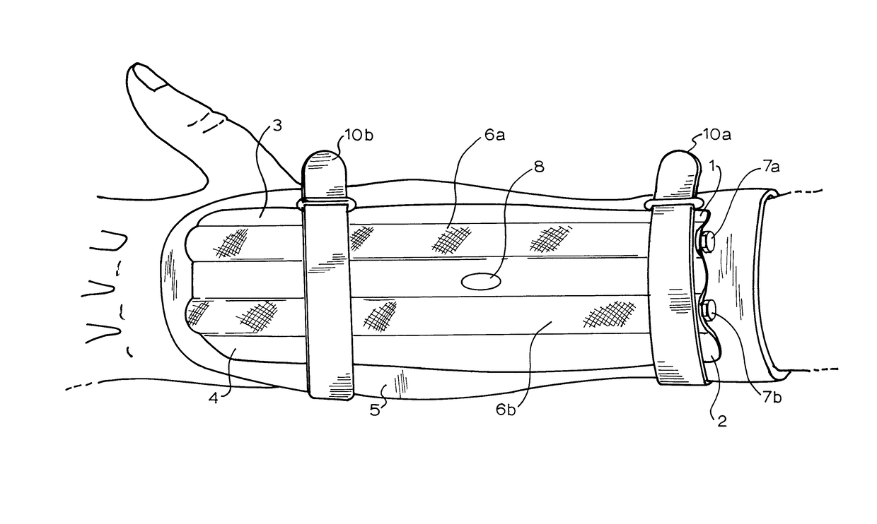 Training device for limiting the movement of a player's forearm during a sporting action